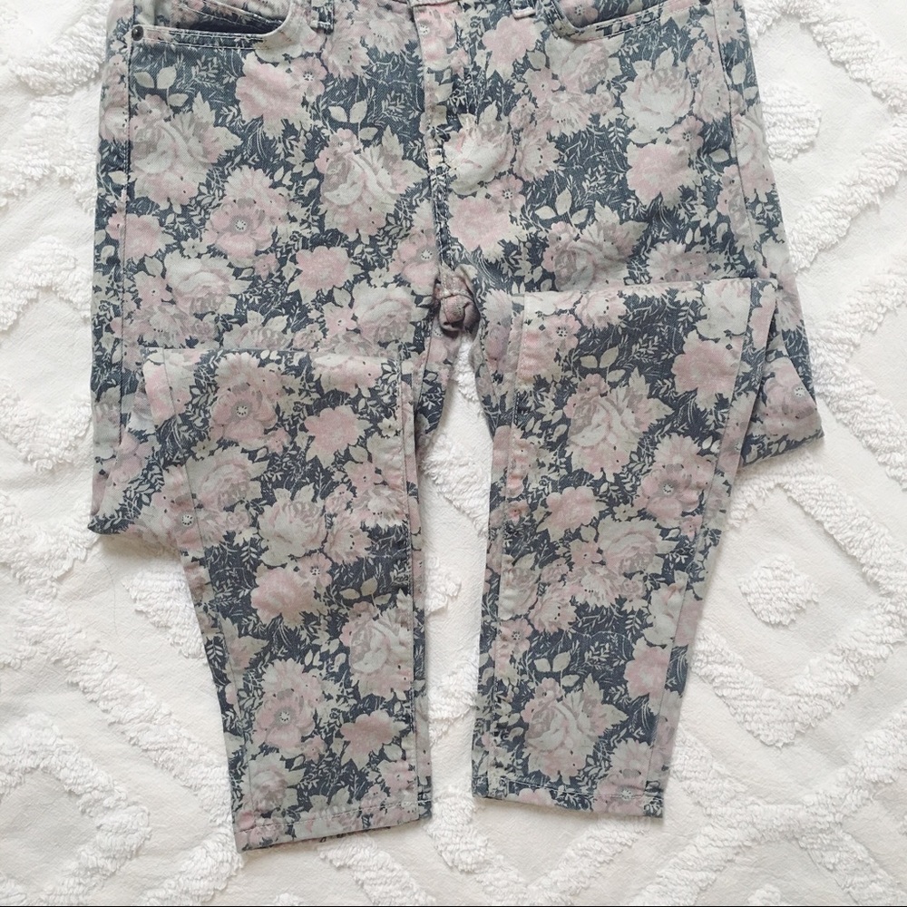 Current/Elliott 'The Stiletto' Faded Skinny Jeans - Picture 4 of 8